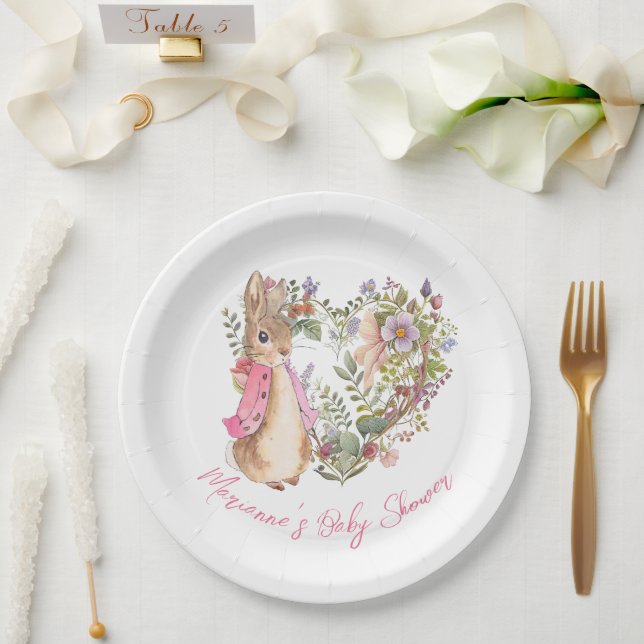 Peter the Rabbit Pink Floral Girl Baby Shower Pappteller (Hochzeit)