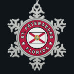 Petersburg Florida Schneeflocken Zinn-Ornament<br><div class="desc">St. Petersburg Florida</div>