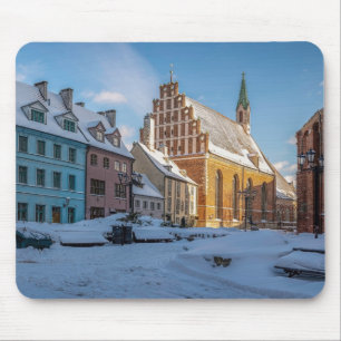 Peterskirche im Winter in Riga, Lettland Mousepad
