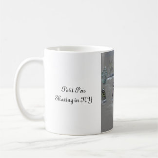 Petit Pois Skating in NY Coffee Mug Kaffeetasse