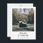 Petite Simple Modern Bold Name Gerahmt 2-Foto Save The Date<br><div class="desc">Moderne und schlichte Save the Date-Karte mit einem feinen Namensdesign in einer kleineren Größe. Ein sauberer,  minimalistischer Stil,  perfekt für jede Hochzeitsfeier. Fügen Sie auf der Vorderseite und auf der Rückseite Ihr eigenes Foto hinzu. Verwenden Sie das Entwurfstool,  um die Schriftart oder das Layout zu ändern.</div>