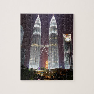 Petronas Türme in Kuala Lumpur in der Nacht Puzzle