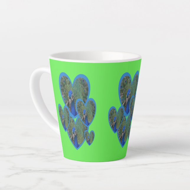 Pfauenherzen-Muster Kust. BC Green Latte Tasse (Linke Ecke)