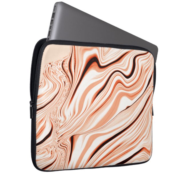 Pfeffer in beigen, gebogenen, braunen Flaschen Laptopschutzhülle (Vorne Rechts)