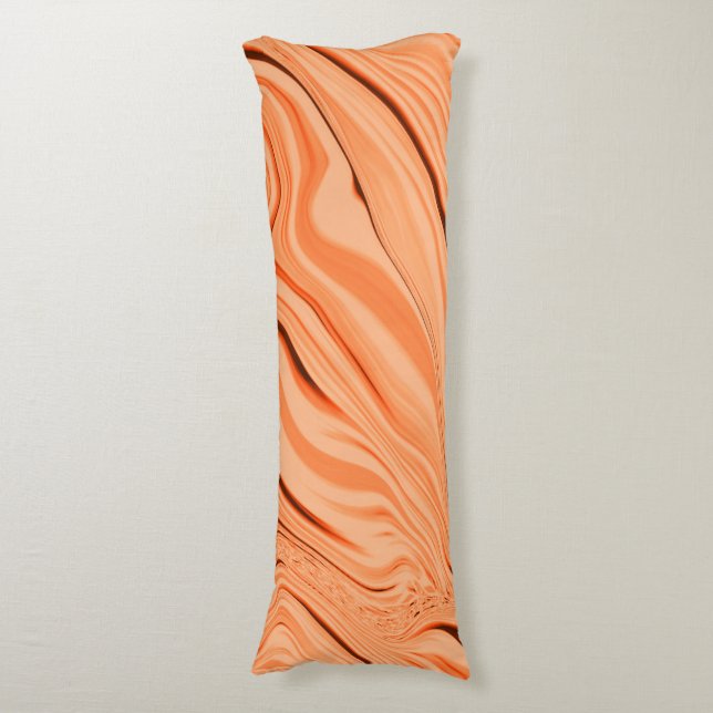 Pfeffer in orangefarbenen, gekrümmten Flaschen Seitenschläferkissen (Vorderseite Vertikal)