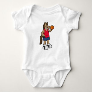 Pferd als Basketballspieler mit Basketball Baby Strampler