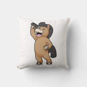 Pferd als Friseur mit Kamm Kissen