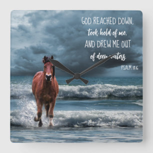 Pferd am Strand Inspiration Gott erreichte unten Quadratische Wanduhr