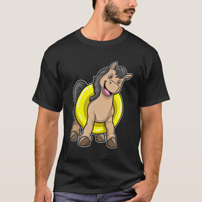 Pferd am Strand mit Schwimmring T-Shirt (Vorderseite)