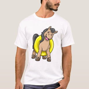 Pferd am Strand mit Schwimmring T-Shirt
