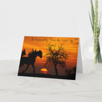 Pferd, das frei am Sonnenuntergang läuft Karte