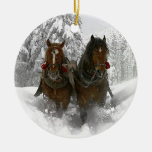 Pferd gezeichnetes Sleighweihnachten Keramikornament