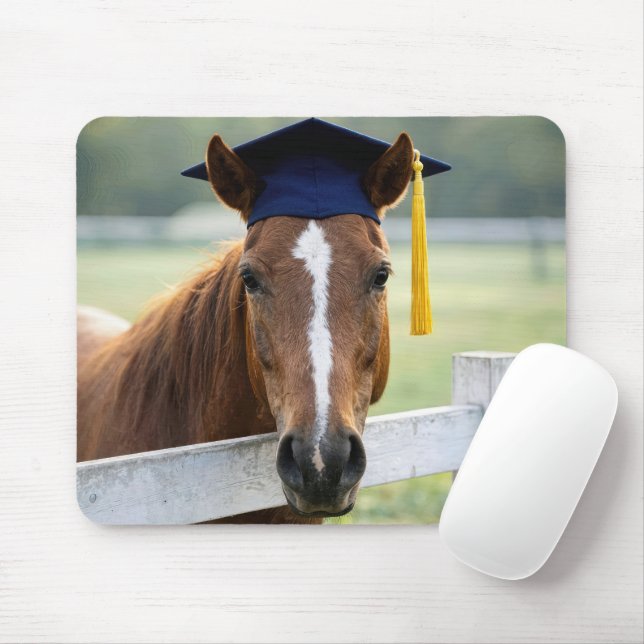 Pferd mit Abschlussmütze Mousepad (Mit Mouse)