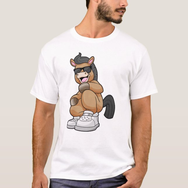 Pferd mit großen Schuhen T-Shirt (Vorderseite)