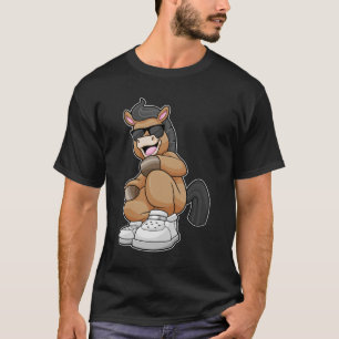 Pferd mit großen Schuhen T-Shirt