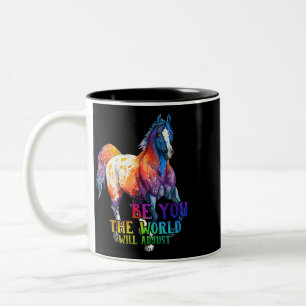 Pferd sein Sie die Welt anpassen wird Zweifarbige Tasse