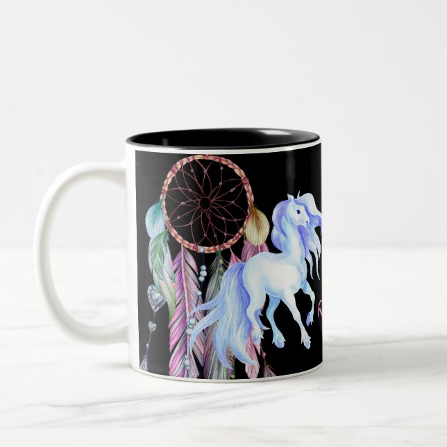 Pferd und Dreamcatcher ~ Dreams & Wishings BOHO Zweifarbige Tasse (Links)