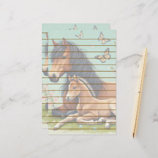 Pferd und Fohlen ruhen in einem Frühlingsambiente  Briefpapier