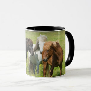 Pferde auf der Ranch, Südisland Tasse
