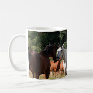Pferde, die "I Liebe Pferde" begrüßen Kaffeetasse