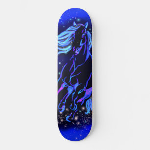 Pferde, die im Mondlicht laufen, Starry Night Skat Skateboard