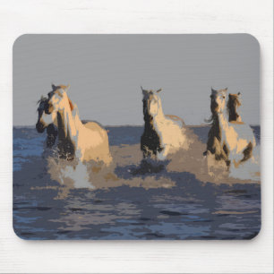 Pferde im Meer - Wilde Pferde Mousepad