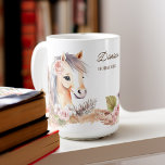Pferde pony Geschenke beige niedliche Pferde Blume Kaffeetasse<br><div class="desc">Pferde pony Geschenke für Pferdefreunde,  beige niedliche Pferde und boho Blume personalisierte Namen Tasse,  Boho pampas Grass Creme Rose Pastellbraun für Mädchen Pferd themed Geburtstagsparty Geschenk oder kann ein Gastgeschenk ,  niedlichen Baby Pferd.</div>