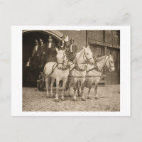 Pferdegezogene Feuerwehr mit Hakenleiter - Vintage