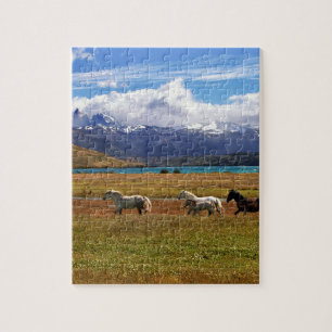 Pferdeherde Galloping im Feld Puzzle