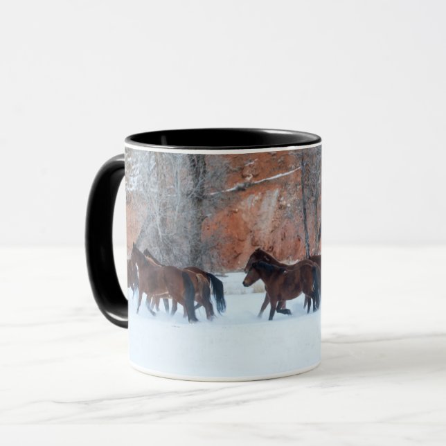Pferdeherde im Schnee Tasse (Vorderseite Links)