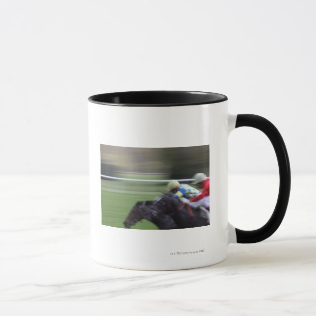 Pferderennen 3 tasse (Rechts)