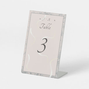 Pfirsich- und graue Marmor-Monogramm-Tischnummer Sockelschild