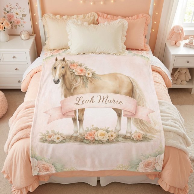 Pfirsichblüten-Pferd Personalisierter Name Fleecedecke (Von Creator hochgeladen)