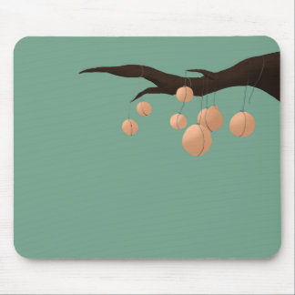 Pfirsiche in einem Baum. Mousepad