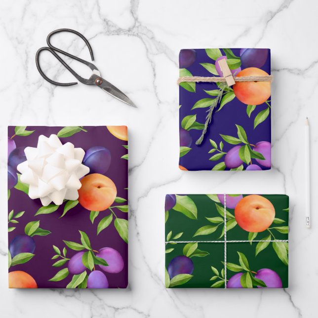 Pfirsiche Pflaumen Lila Niedliches Fruchtmuster Geschenkpapier Set (Vorderseite)