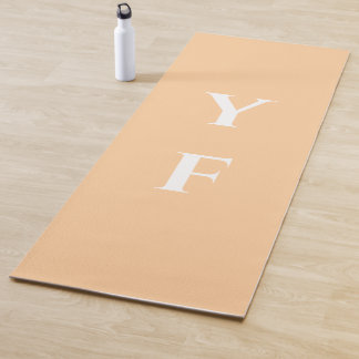 Pfirsichfarbene Yogamatte mit individuellen Namens