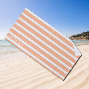 Pfirsichfuzz und weiße Cabana-Streifen personalisi Strandtuch