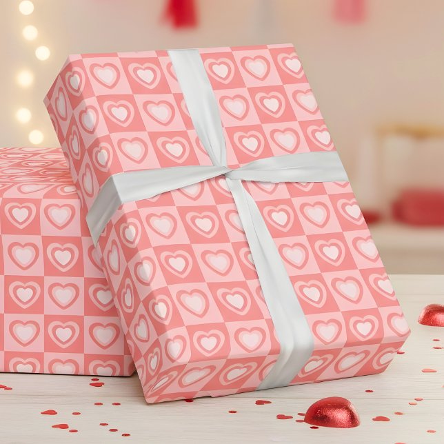 Pfirsichrosa Retro-Herzen Valentinstag-Geschenk Geschenkpapier (Von Creator hochgeladen)