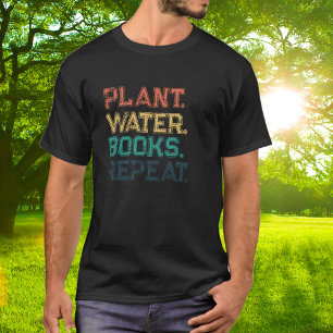 Pflanze Wasser Bücher Wiederholen Farbige Typograf T-Shirt