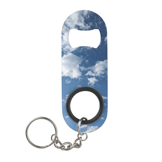 Pflaster aus weißen Wolken Mini Flaschenöffner (Vorderseite)