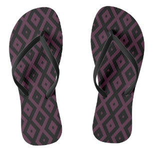 Pflaume und schwarzes Diamantmuster Flip Flops