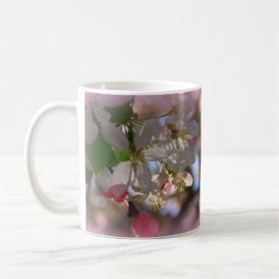 Pflaumen-Blüten-Nahaufnahme Tasse
