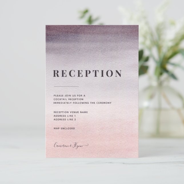 Pflaumenfarbene Hochzeitsempfehlung Begleitkarte (Stehend Vorderseite)