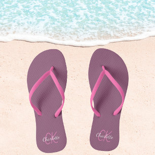 Pflaumenrosa Namensmonogramm  Flip Flops