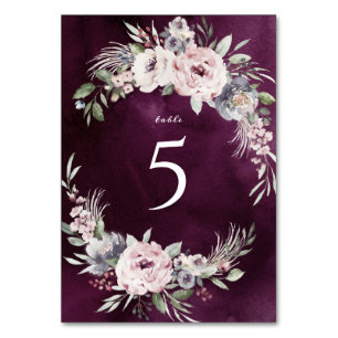 Pflaumenwasser- und staubige Hochzeit mit rosa Blu Tischnummer