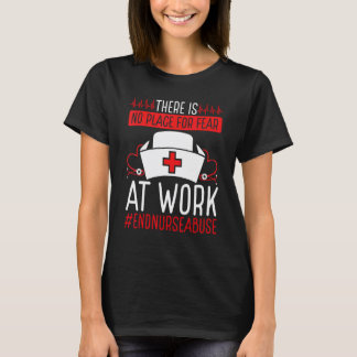 Pflege Gewalt Kein Platz für Angst Arbeit Pflege M T-Shirt