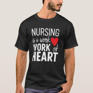 Pflege ist eine Herzensangelegenheit T-Shirt