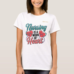 Pflege ist eine Herzensarbeit T-Shirt