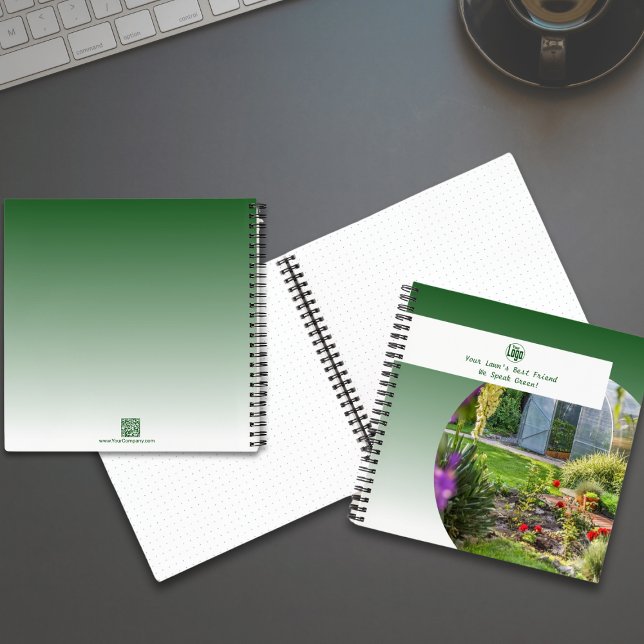 Pflege von Werbebildern mit grünem Rasenmäher Notizbuch (Promotional Image Logo Green Lawn Care Notebook)