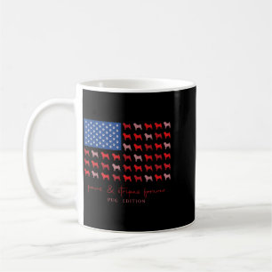 Pfoten und Es für immer Mops USA-Flagge 4. Juli Kaffeetasse